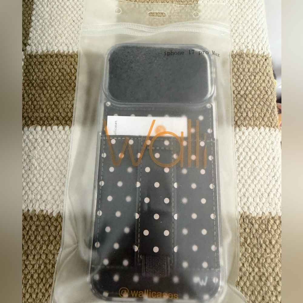 iPhone 17 pro max Walli Case.
